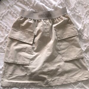 ESSENTIALS - FEAR OF GOD MINI SKIRT, size xs